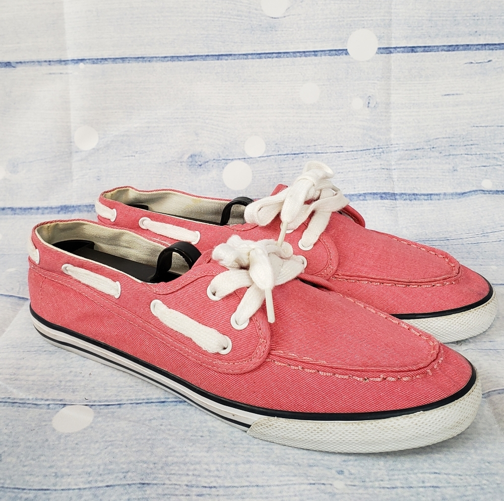 Lands End canvas deck shoes Sz. 8 like new, Salmon color deep tread, crisp color